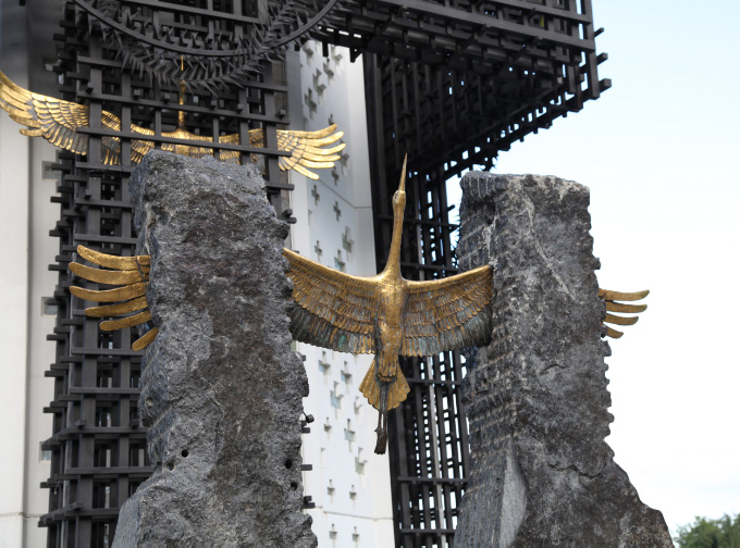 Stork in stone at Holodomor monument in Kyiv